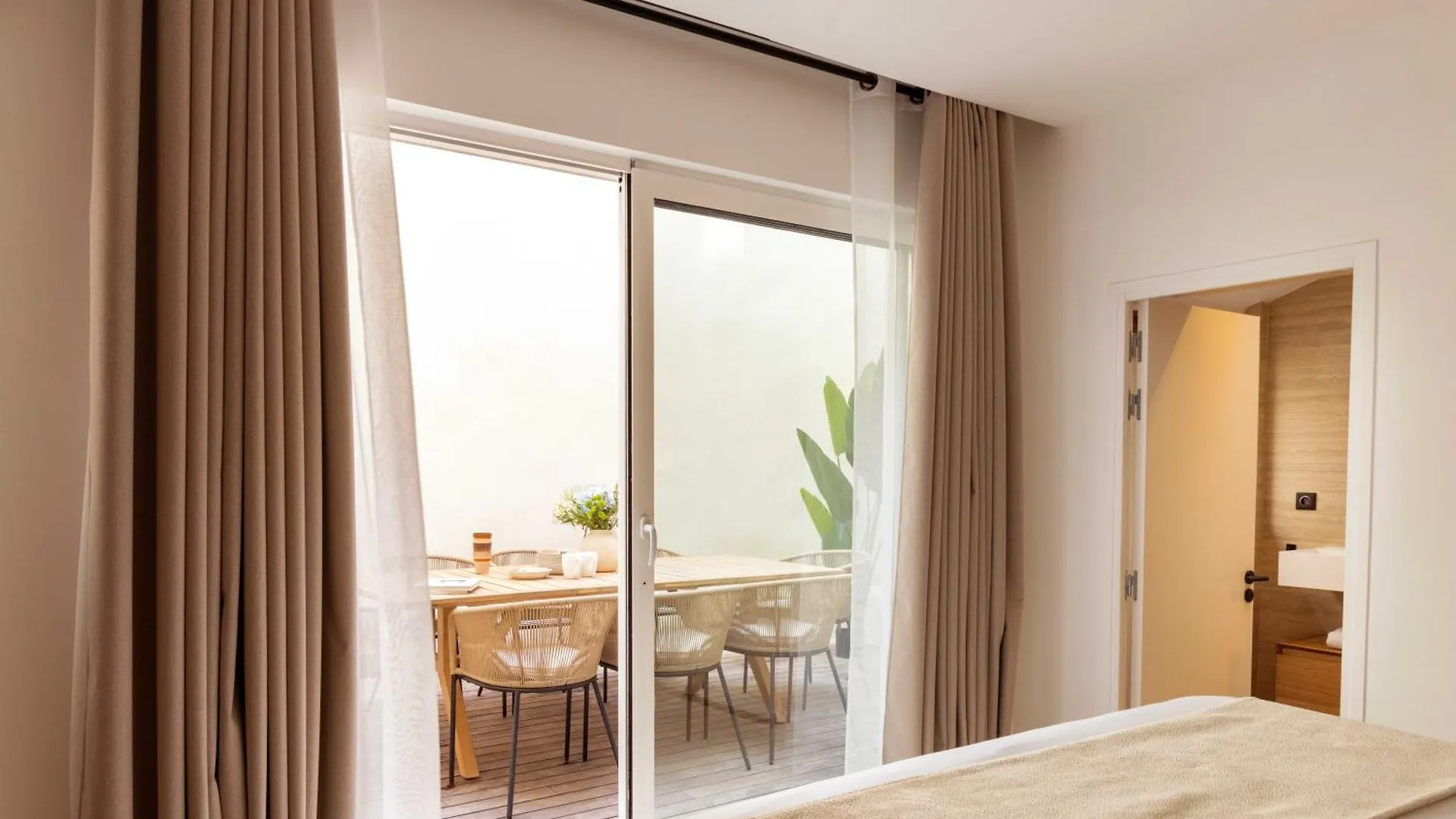 Holiday home Luxury House With Ac - 6Bd-12P - Batignolles Villa Paris